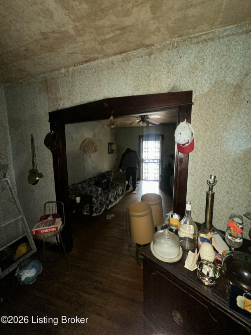 Listing Image 27
