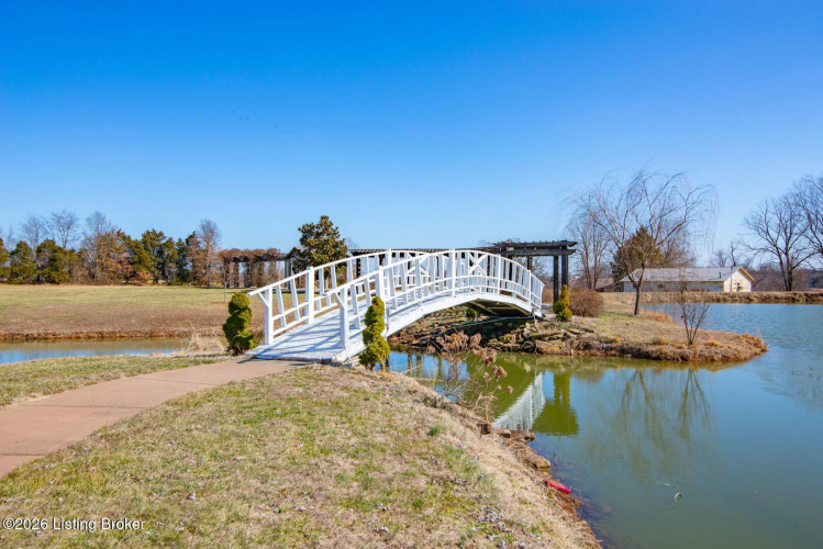 Listing Image 80
