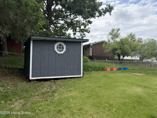 Listing Image 10