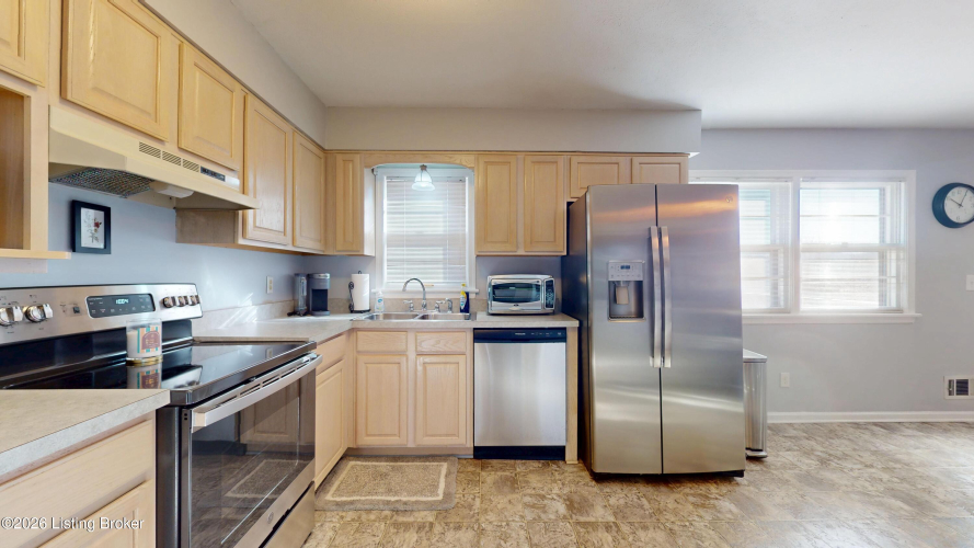 Listing Image 12