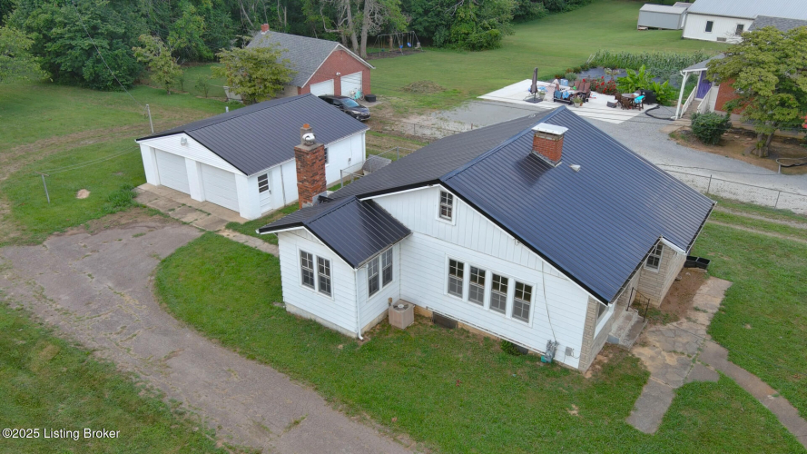 Listing Image 11