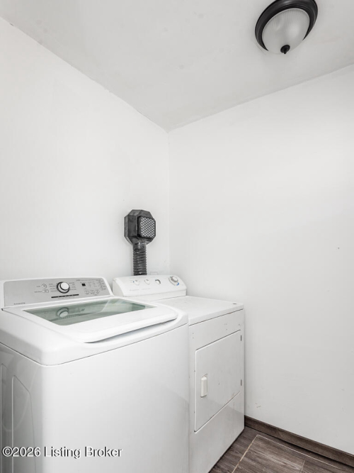 Listing Image 17