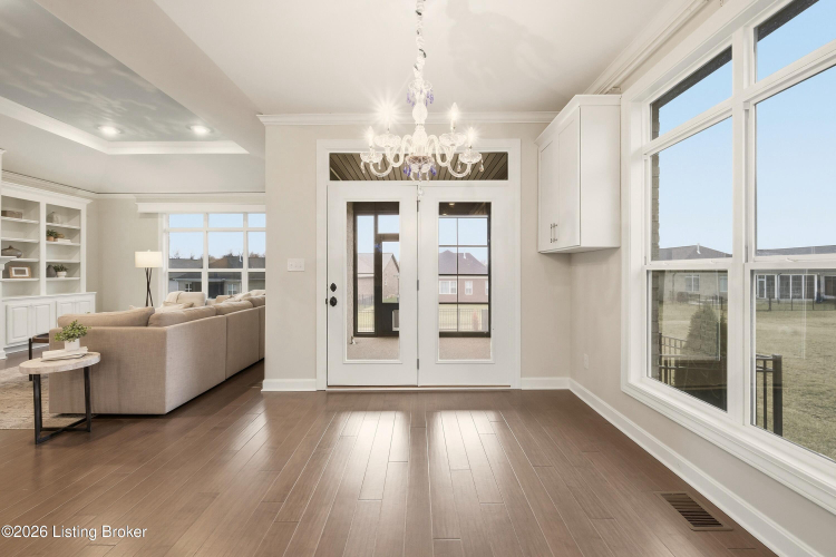Listing Image 19