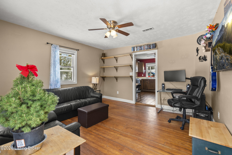 Listing Image 13