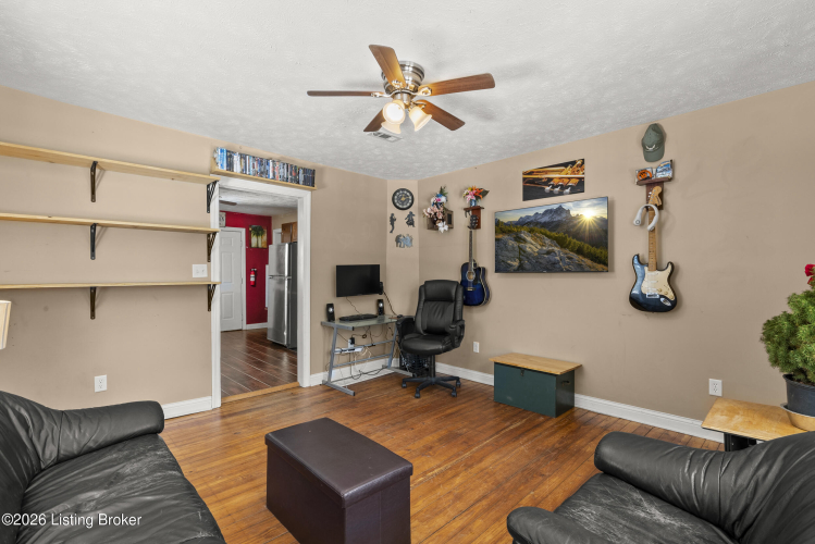 Listing Image 14