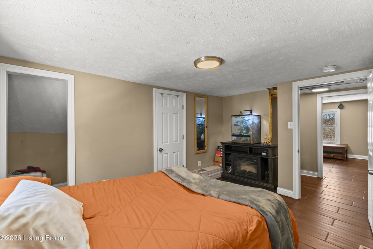 Listing Image 35
