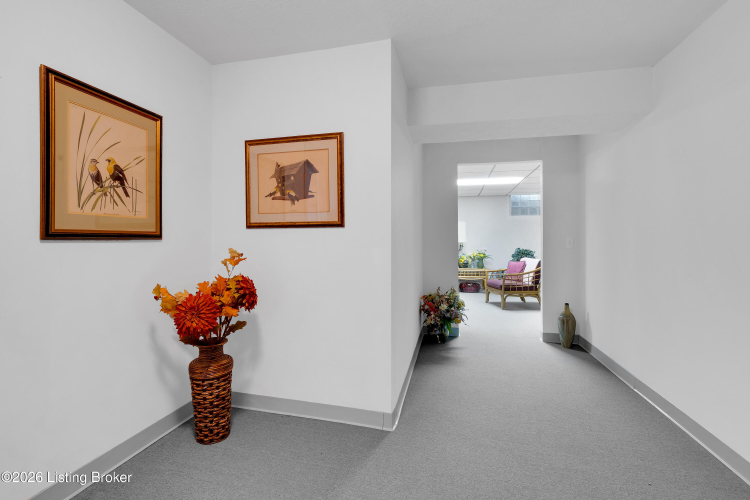 Listing Image 37