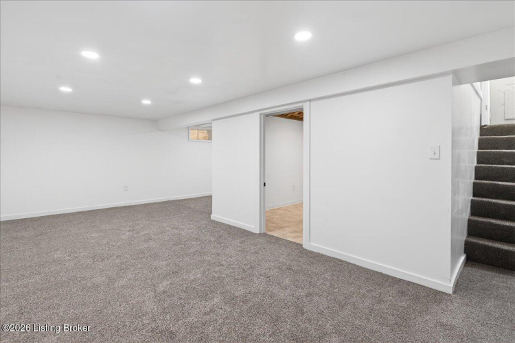 Listing Image 25