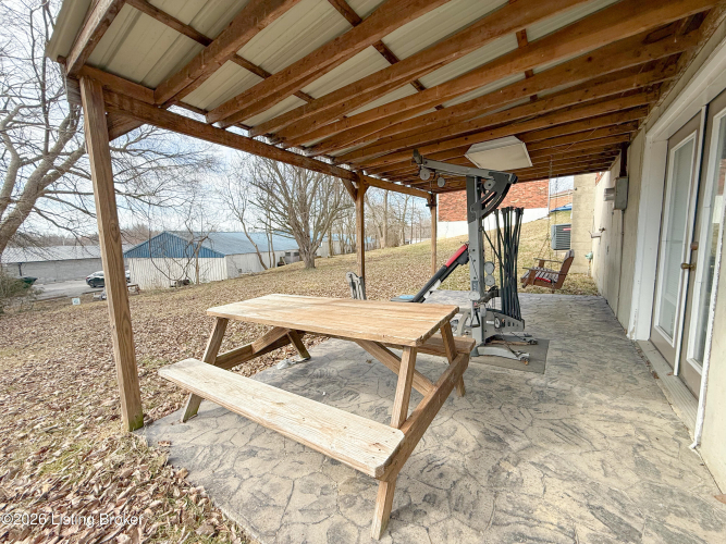 Listing Image 11