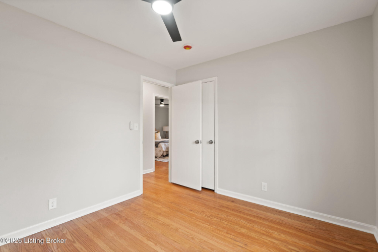 Listing Image 32