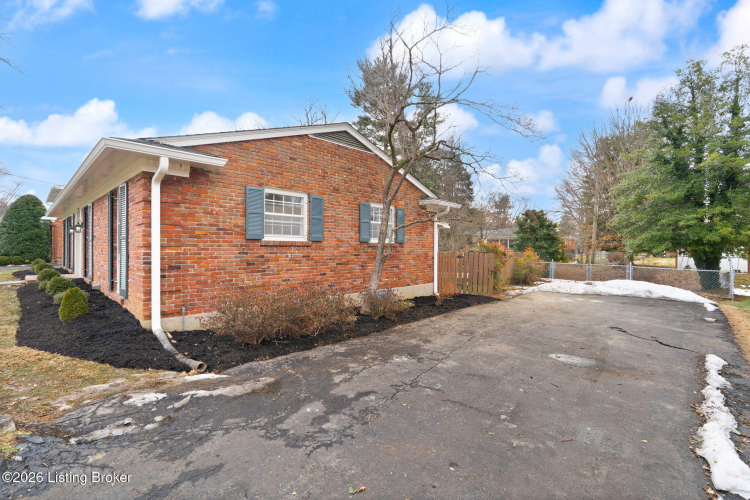 Listing Image 43