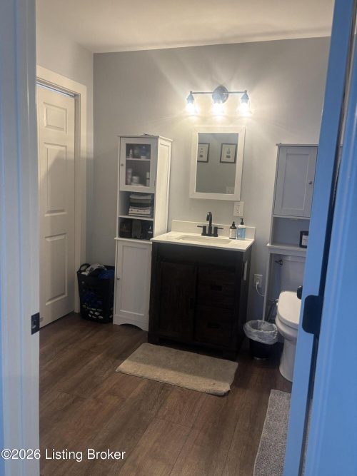 Listing Image 10