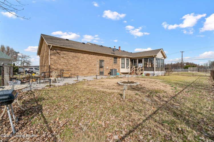Listing Image 44