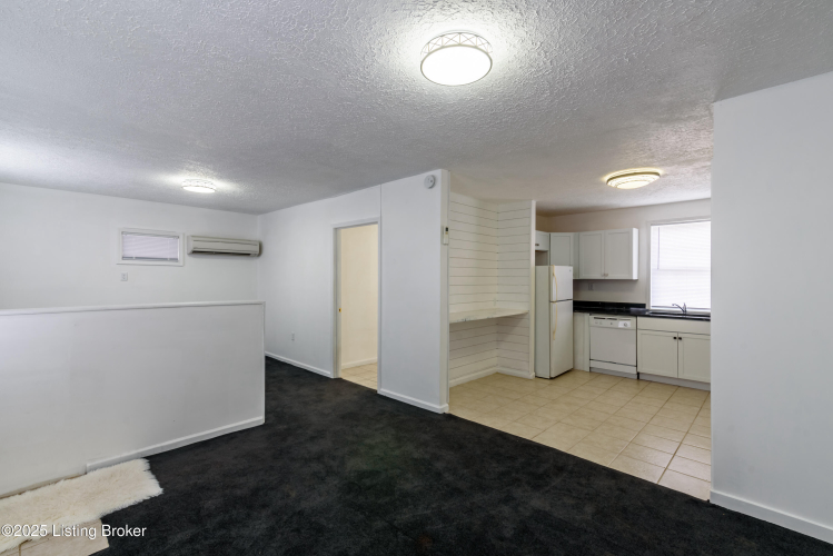 Listing Image 69
