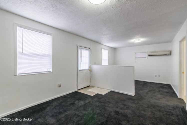 Listing Image 70