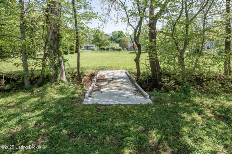 Listing Image 95