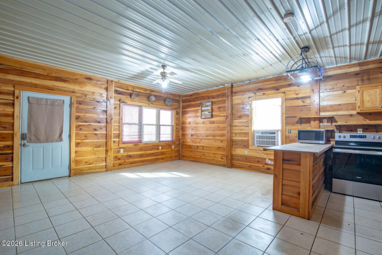 Listing Image 17