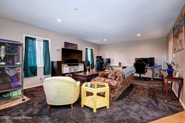 Listing Image 105