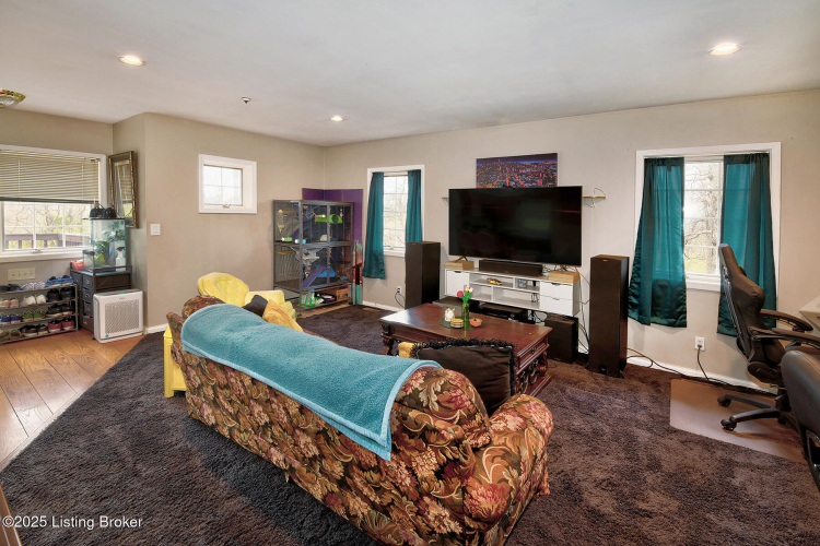 Listing Image 106