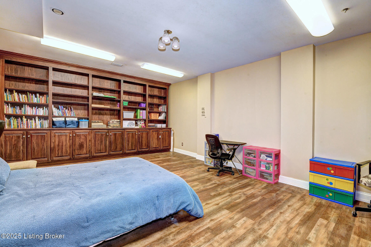 Listing Image 87