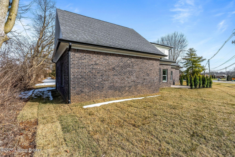 Listing Image 45
