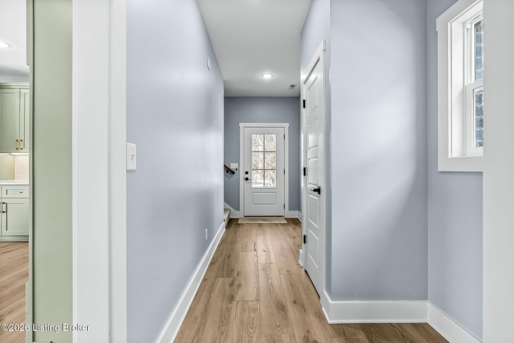 Listing Image 52