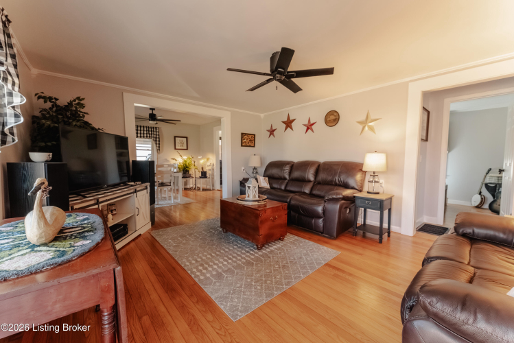 Listing Image 49