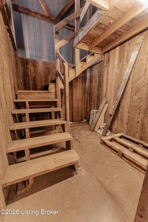 Listing Image 81