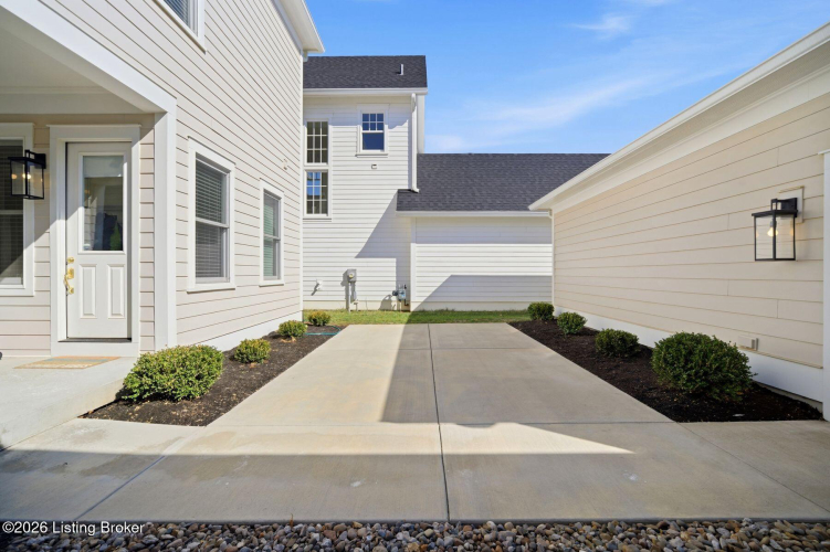 Listing Image 58