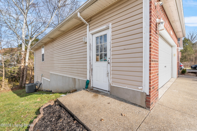 Listing Image 45