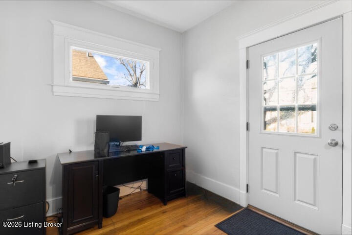 Listing Image 16