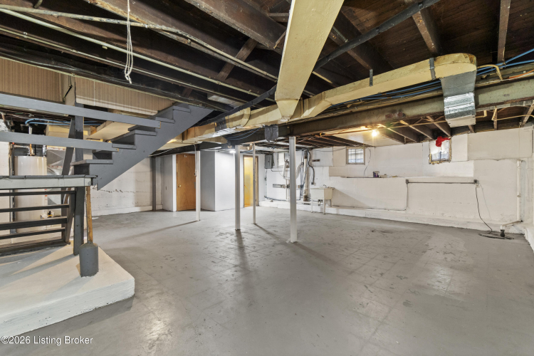 Listing Image 32