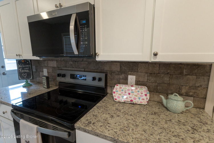 Listing Image 20