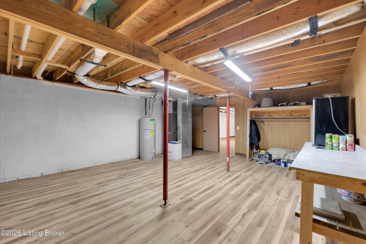 Listing Image 53