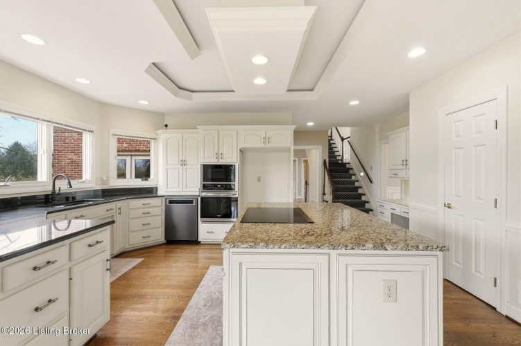 Listing Image 19