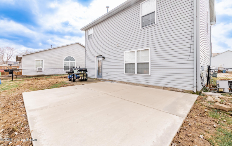 Listing Image 10