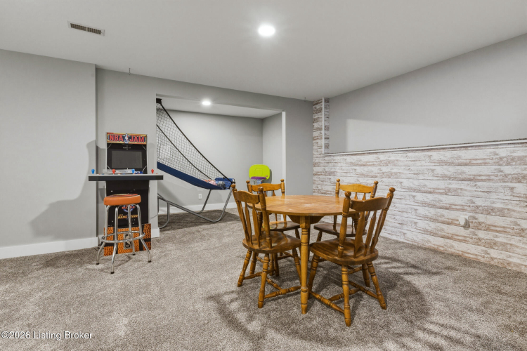 Listing Image 49