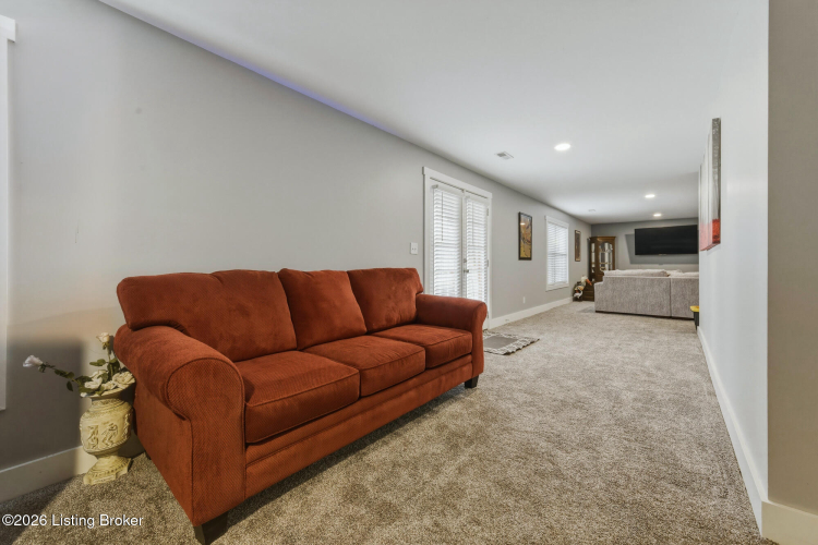 Listing Image 50