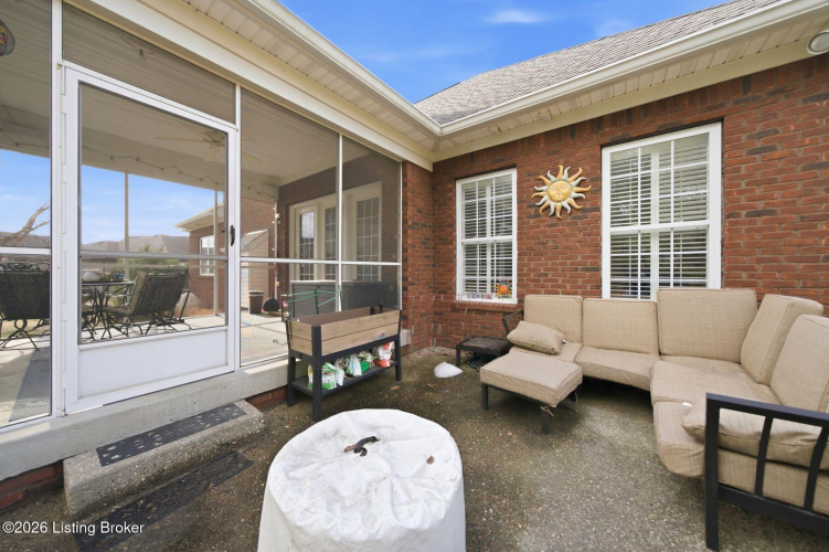 Listing Image 79
