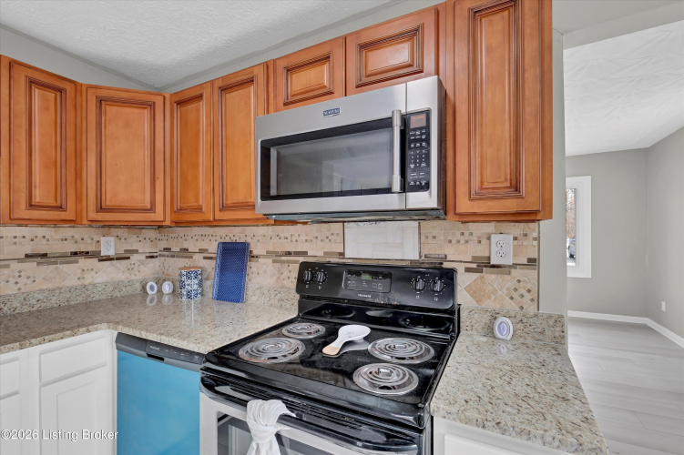 Listing Image 14