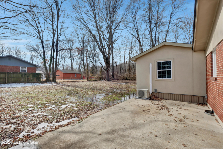 Listing Image 32