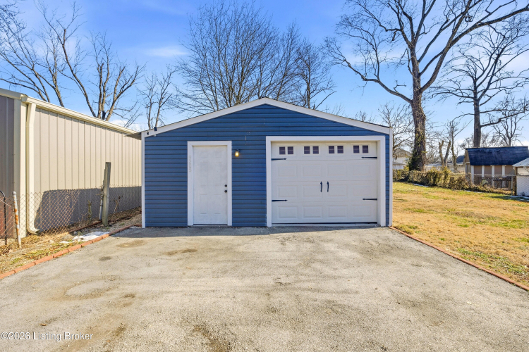 Listing Image 23