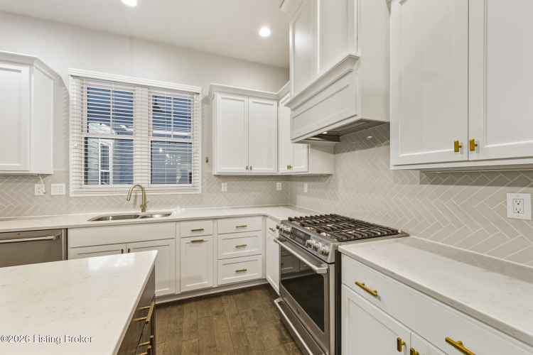 Listing Image 14