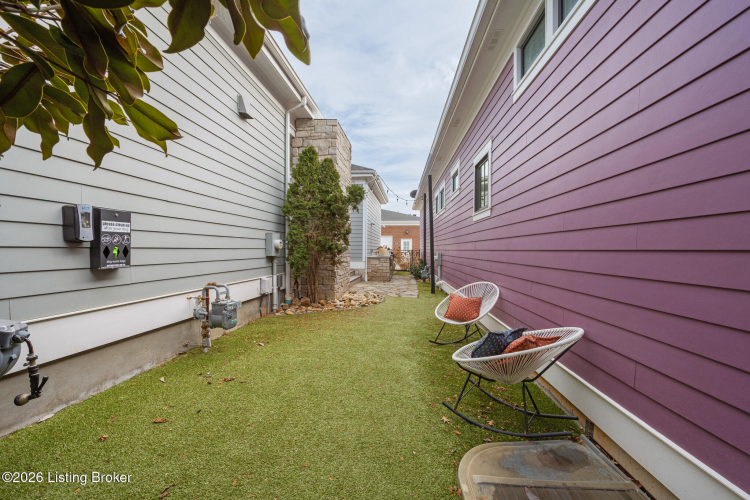 Listing Image 41