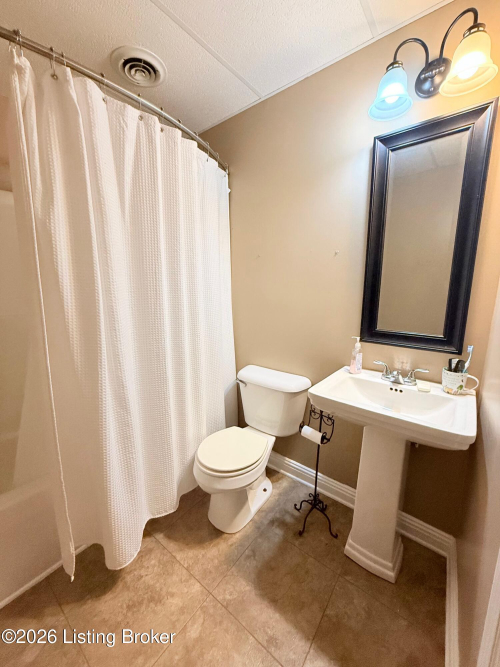 Listing Image 54