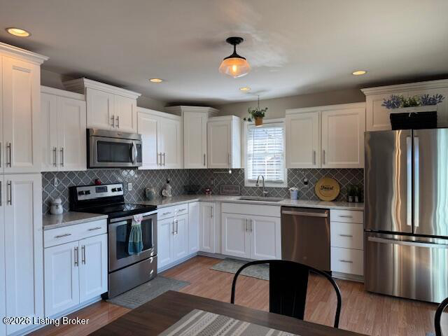 Listing Image 8