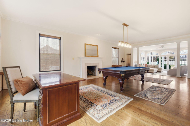 Listing Image 20