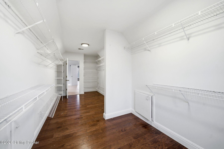 Listing Image 53