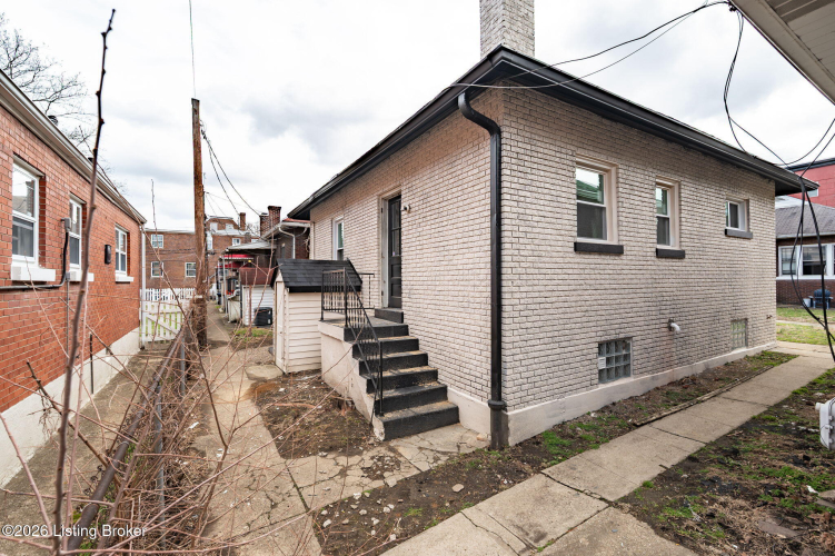 Listing Image 25