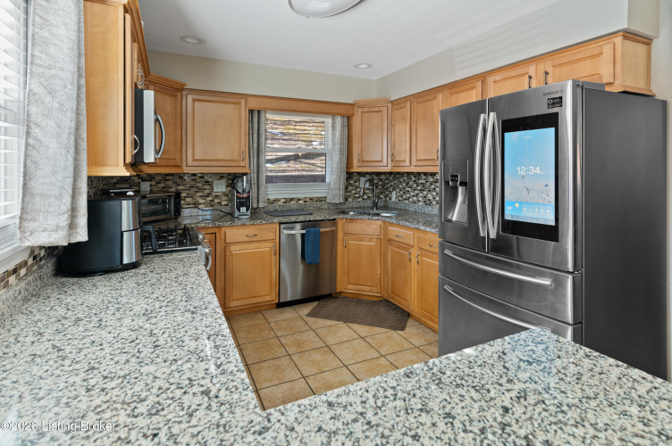 Listing Image 14